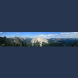 2010-07-09_16-38_Karwendel-HW_Grat7_B-PleisenSp+BergPano3 (1)_Pano1.JPG